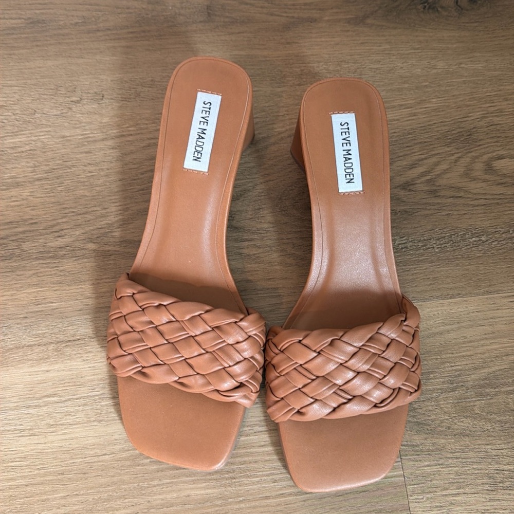 Steve Madden Brown Heels